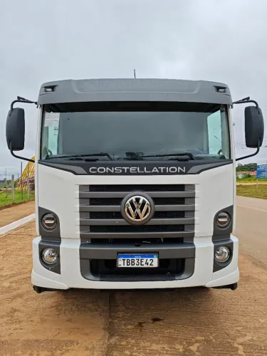 VW CONSTELLATION 17-210