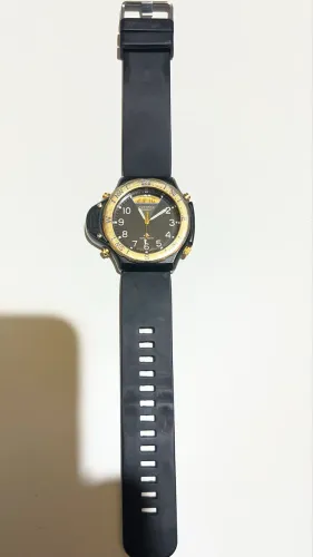 Relógio Citizen Promaster Altichron Vintage C040 série Ouro.
