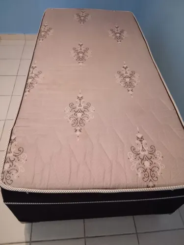 Duas cama box solteiro