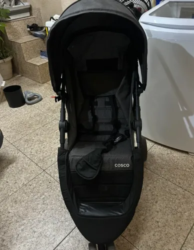 Carrinho de passeio bebê ótimo estado