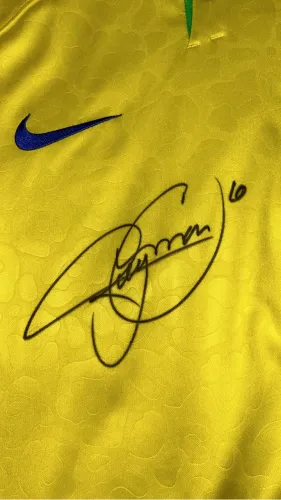 Camisa Brasil Nike autografada por Neymar Jr. - Original G