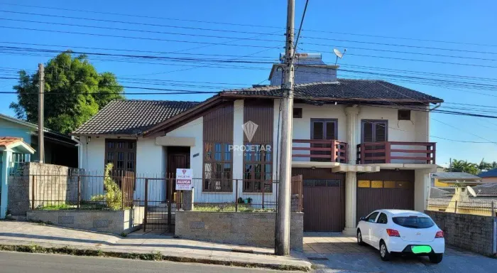 Excelente Casa Disponível Para Locação No Bairro Cidade Alta. Ao Lado Do Center Shopping E