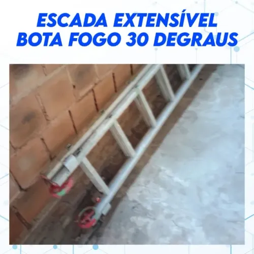 Escada Extensível 15x2 30 Degraus em Alumínio 7,66m Botafogo