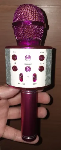 Microfone e Caixa som Bluetooth, muda a voz com efeitos