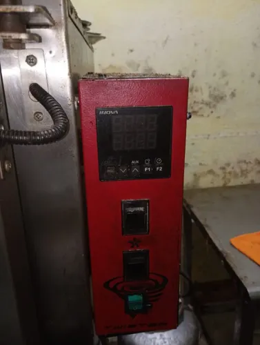 Vendo um forno turbo semi novo