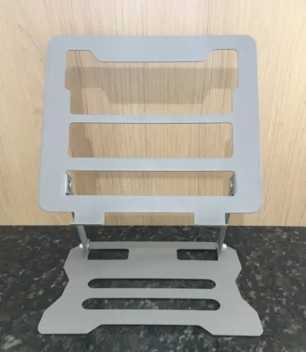 Suporte de Notebook Articulado Dobrável Ergonômico de Alumínio KGTX 35740 