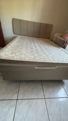 CAMA CASAL