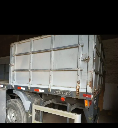 Vendo carreta