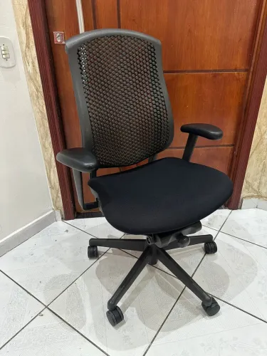 cadeira herman miller celle Entrega grátis sp capital