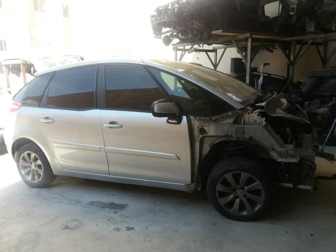 C4 picasso 2009 sucata
