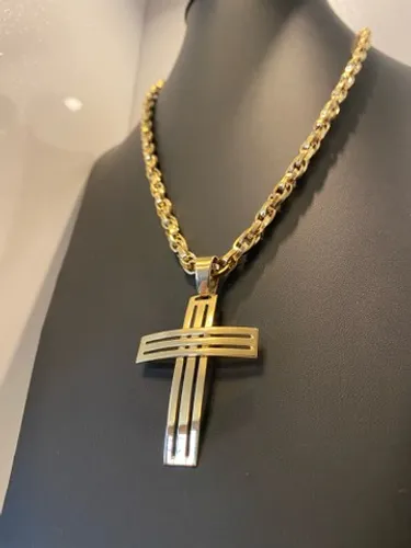 Pingente em ouro 18k 8 gramas