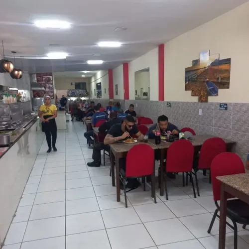 SELF SERVICE COM LANCHONETE NO CENTRO DE FORTALEZA