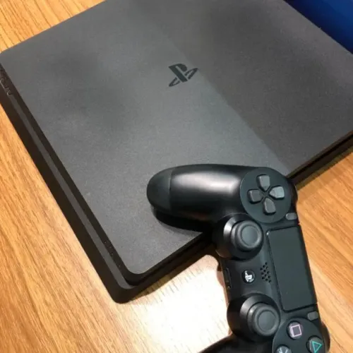 Playstation 4 Slim - 1tb - semi novo