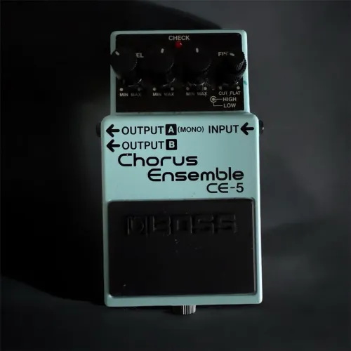 Boss Chorus Ensemble CE-5