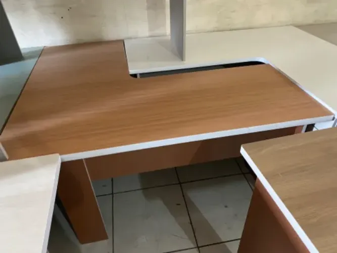- mesa em L madeirada, frete grátis