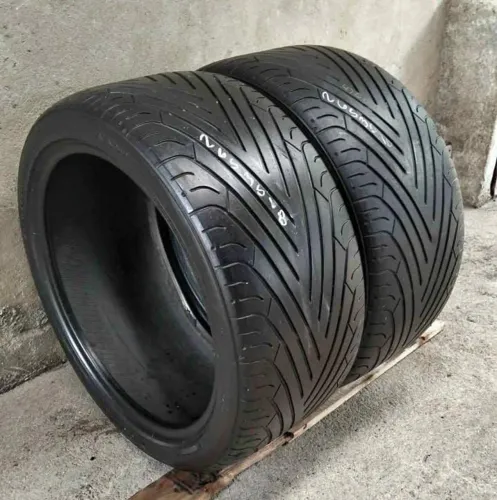Pneu 265/35 aro 18 Yokohama perfil baixo seminovos