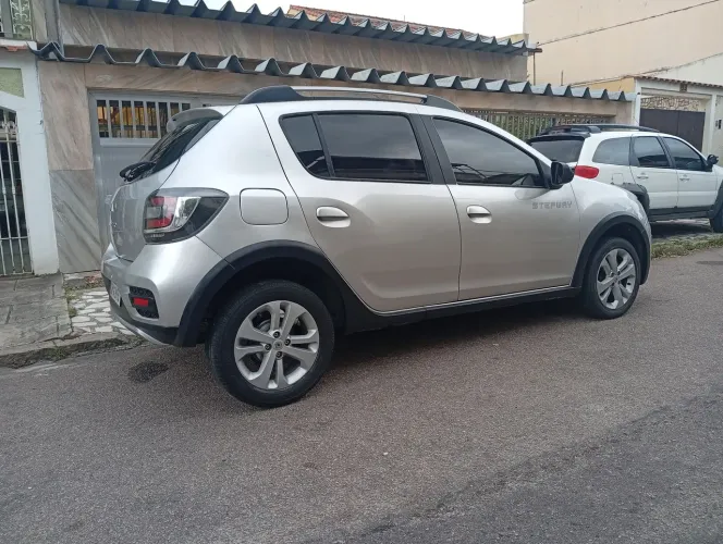 Sandero Stepway Troca carro automático ou moto +ou- valor