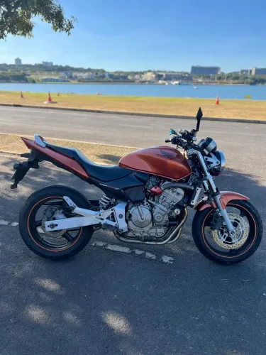CB600F Hornet 2007 - Troco por carro 