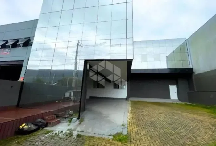 Prédio e Galpão 960M² - para Alugar no bairro Pedra Branca, Palhoça