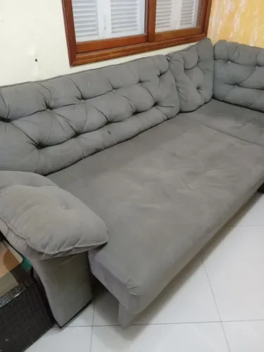 Sofá com Chaise