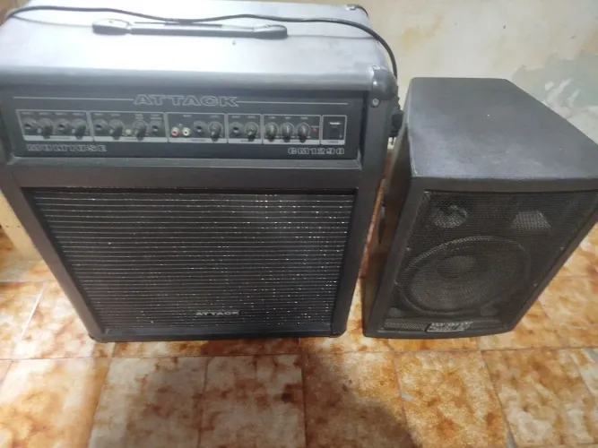 Combo Amplificador Attack CM1200 + Caixa