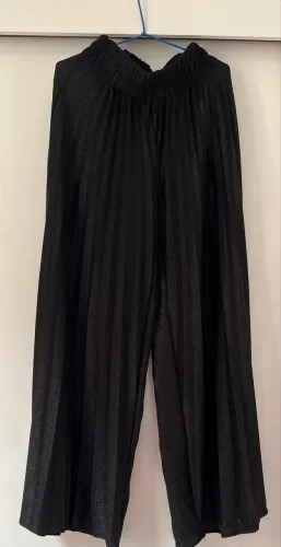 Calça pantalona Nova