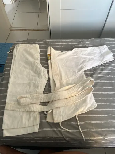 Vendo kimono infantil M1