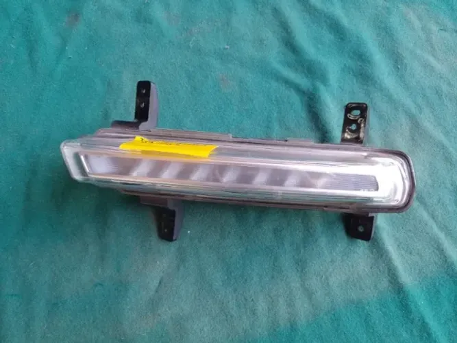 farol luz diurna jeep commander 2021/25 original