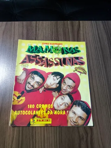 Álbum mamonas assassinas Panini faltando 3 figurinhas 