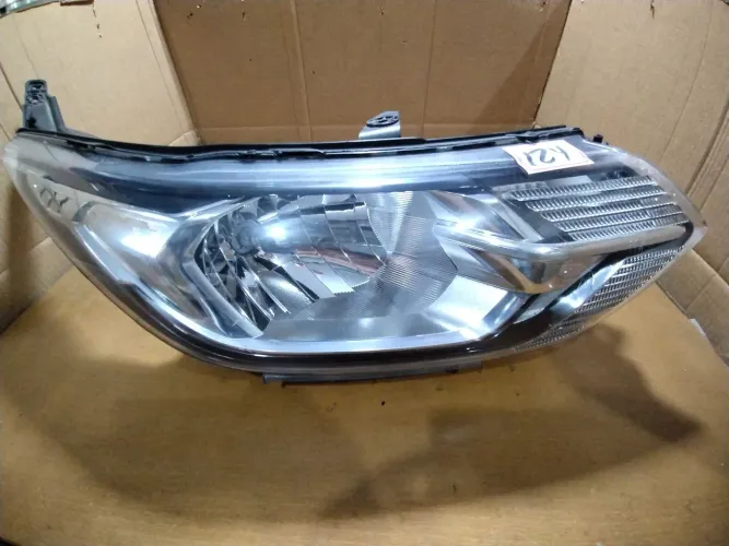 Farol Spin comum sem LED direito 2019 2023 original usado detalhe na lente CD 123