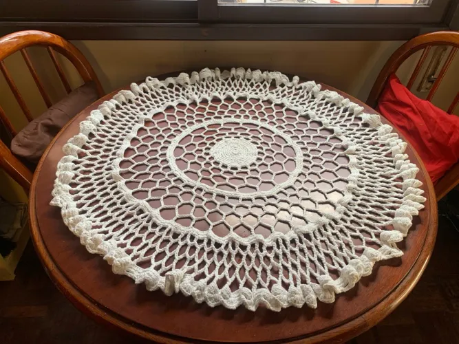 Centro de mesa em crochê artesanal