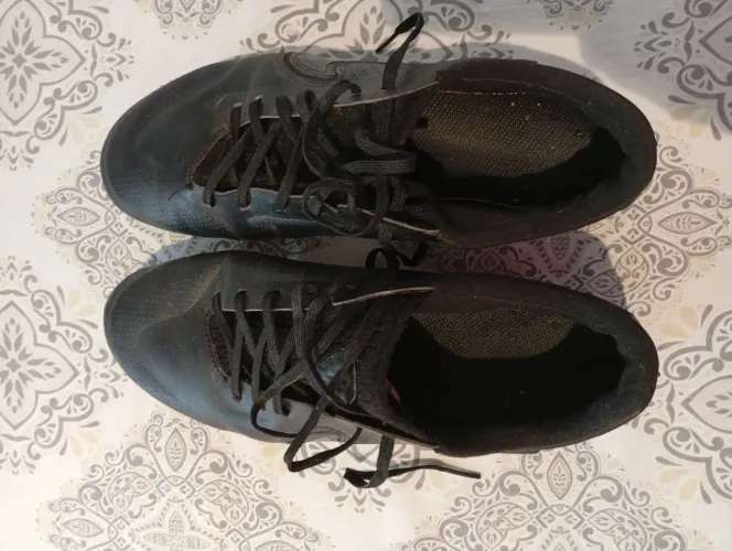 Chuteira mista de couro 