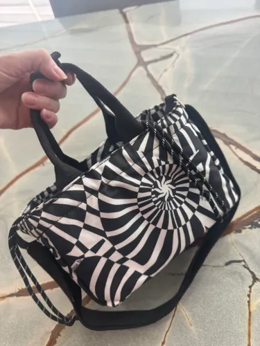 Lancheira térmica Dress to