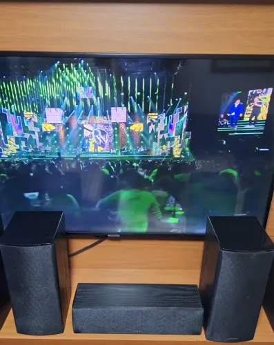 TRIO DE CAIXAS BOOKSHELFS ONKYO  (130W)