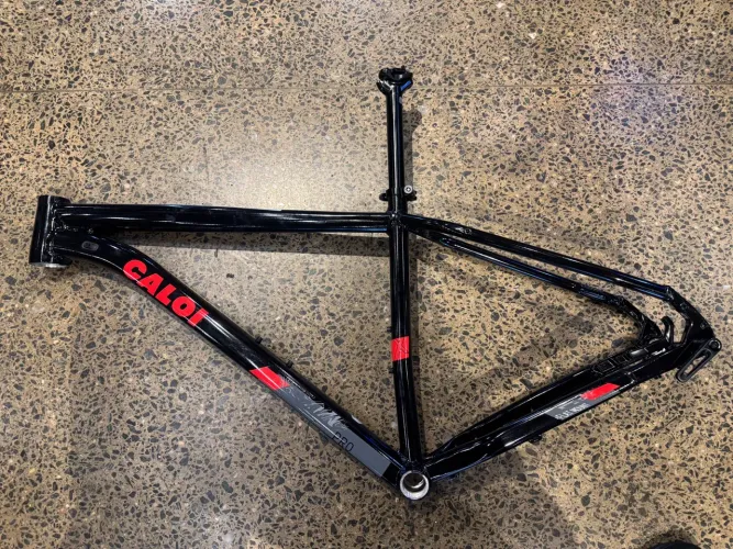 QUADRO CALOI EXPLORER PRO BOOST TAMANHO 17 ZERO