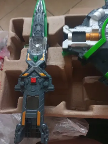 Kamen Raider bonecos