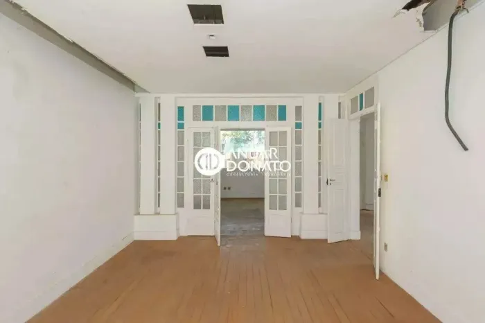 Santa Efigênia - Casa comercial 6 quartos para aluguel na Anuar Donato
