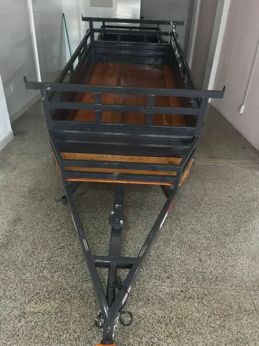 Aluguel de Reboque/ Carretinhas.