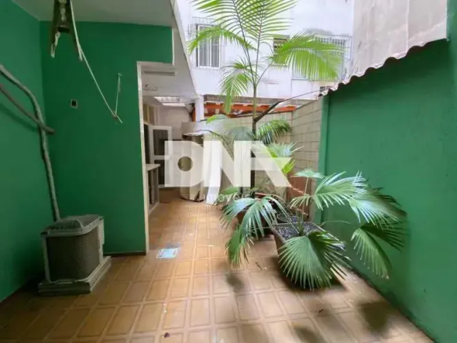 Apartamento : / Residencial / Copacabana