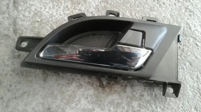 Maçaneta Interna Traseira Direita Jac Motors T6 2016 .. 6790 Traseira