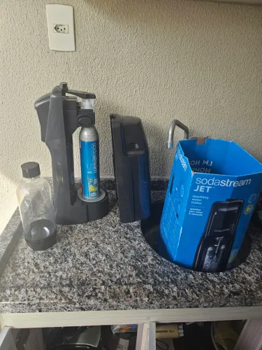 Máquina de água com gás (sodastream)