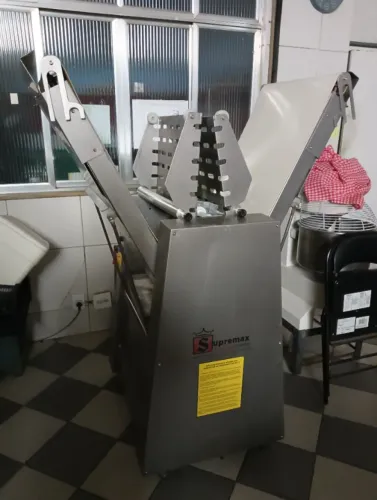 Cilindro laminador para massa folhada e outras