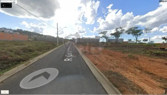 Oportunidade_Vendo terreno de 180 m no bairro Mirante do Sol.