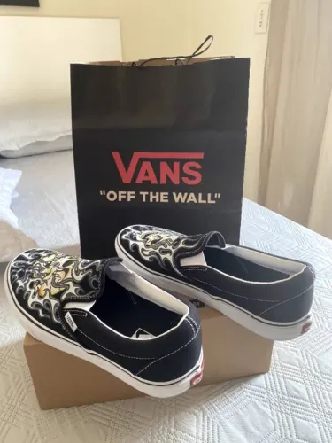 Tênis Slipon Vans Skull Preto - Caveira