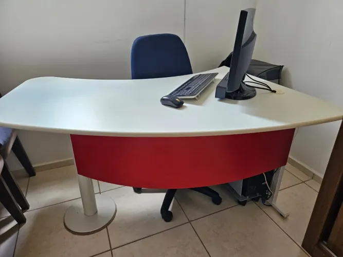 Mesa atendimento 150 X 90cm