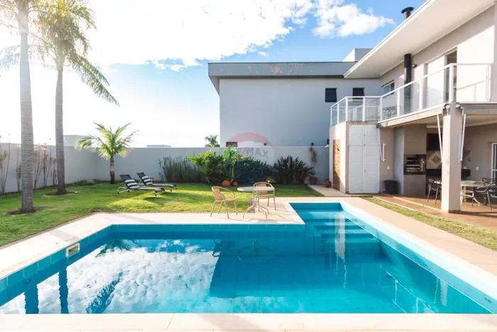Sobrado 3 suítes e piscina à venda por R$1.968.000,00 - Portal dos Bandeirantes - Salto/SP