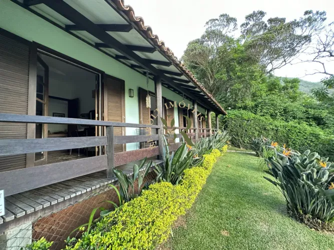 Casa de condomínio para venda em Itaipava - Petrópolis - RJ