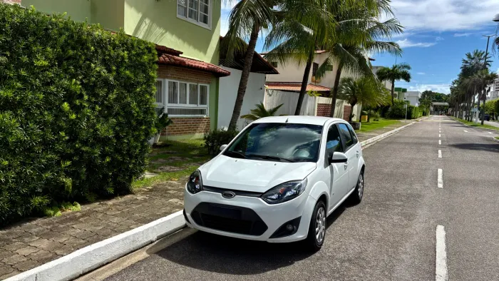 Ford Fiesta SE 1.6 8V Flex 5P 2014