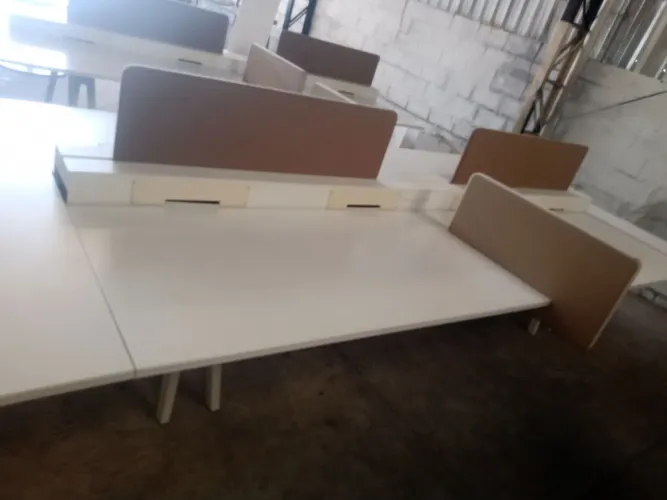 Mobiliário mesa estação trabalho 