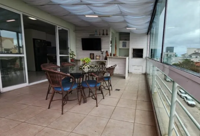 Coberturas Duplex 3 dormitórios 151 m2 privativos 2 vagas de garagem no bairro Canasvieira